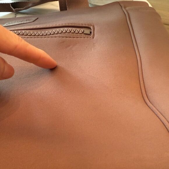 DAGNE DOVER WADE NEOPRENE DIAPER TOTE
⭐️read description at bottom - Picture 7 of 12